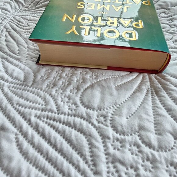 Run Rose Run By Dolly Parton & James Patterson Hardcover Novel - Picture 8 of 10